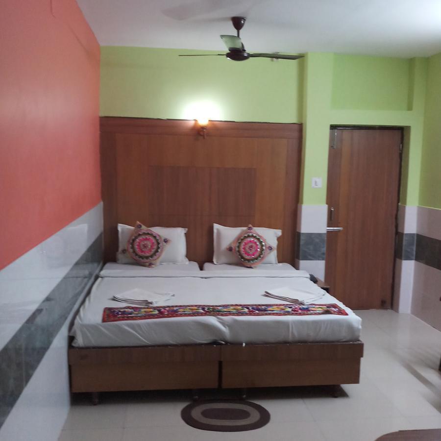 The Tara Residency Hotel Bhubaneswar Buitenkant foto