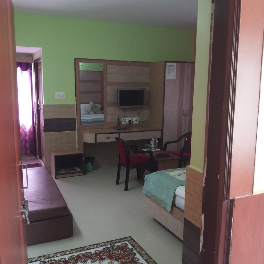 The Tara Residency Hotel Bhubaneswar Buitenkant foto