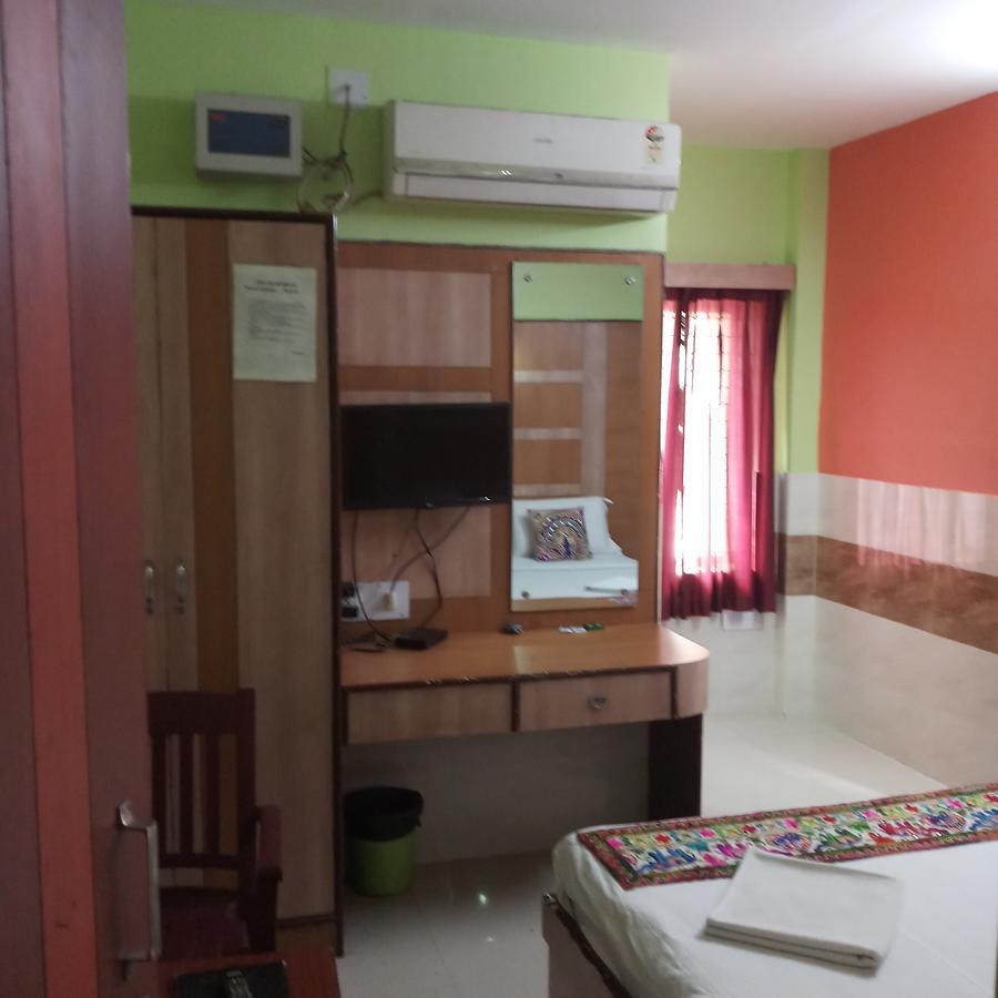 The Tara Residency Hotel Bhubaneswar Buitenkant foto