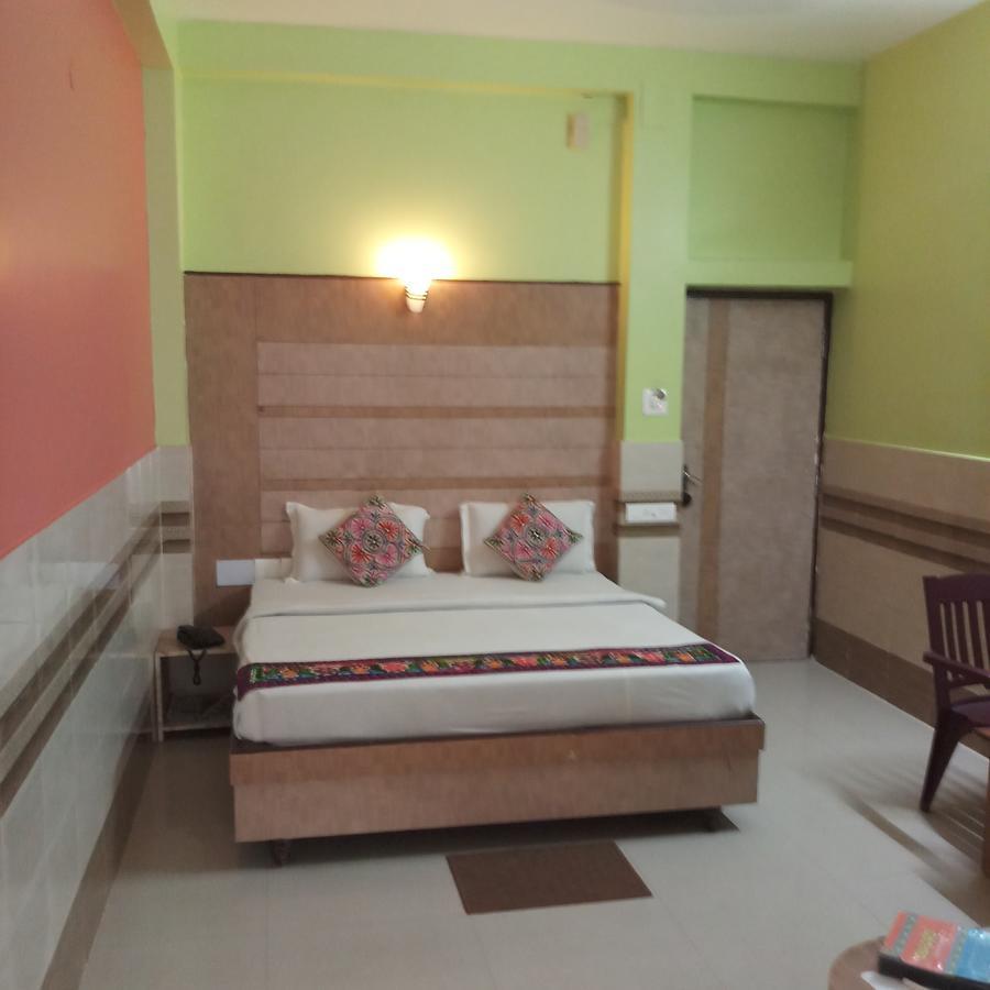 The Tara Residency Hotel Bhubaneswar Buitenkant foto