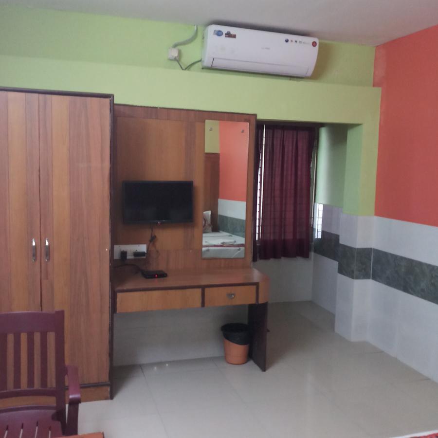 The Tara Residency Hotel Bhubaneswar Buitenkant foto